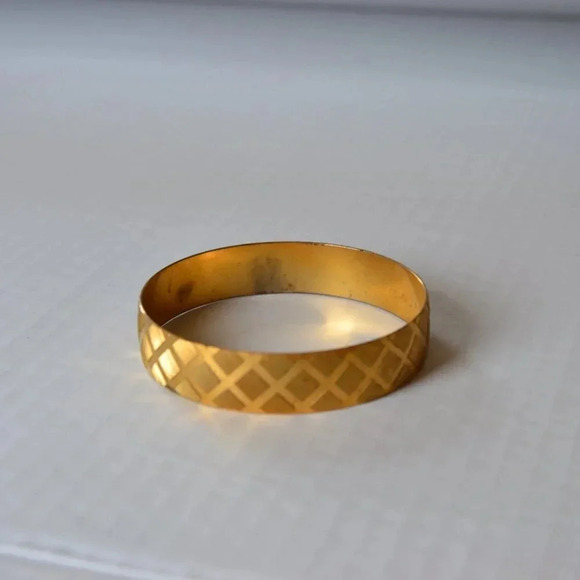 5/$25 Vtg Goldtone Bangle - Picture 4 of 5